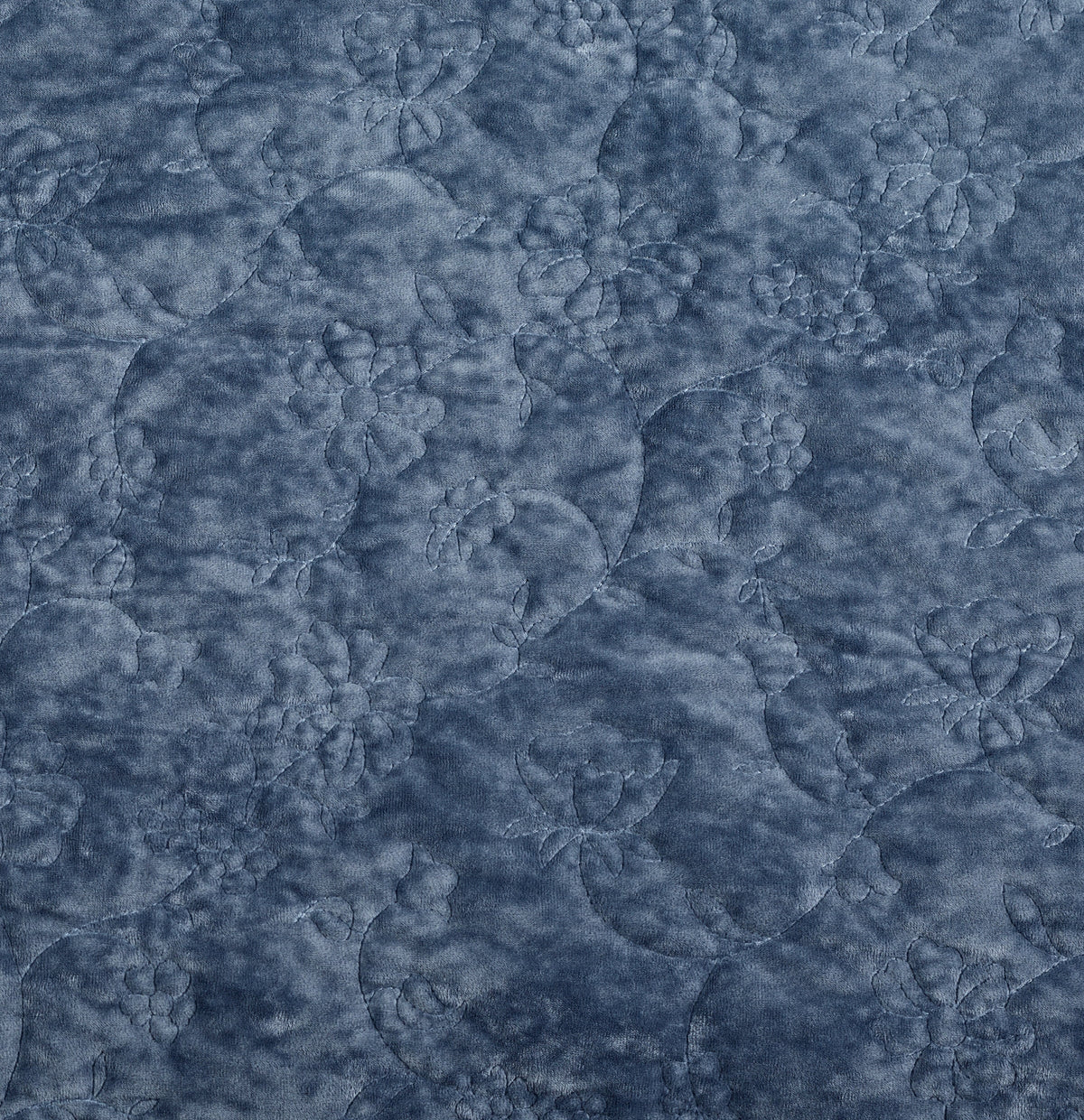 Cottage Bloom Eloise Floral Velvet Quilt, Full/Queen, Blue Dust Bedding