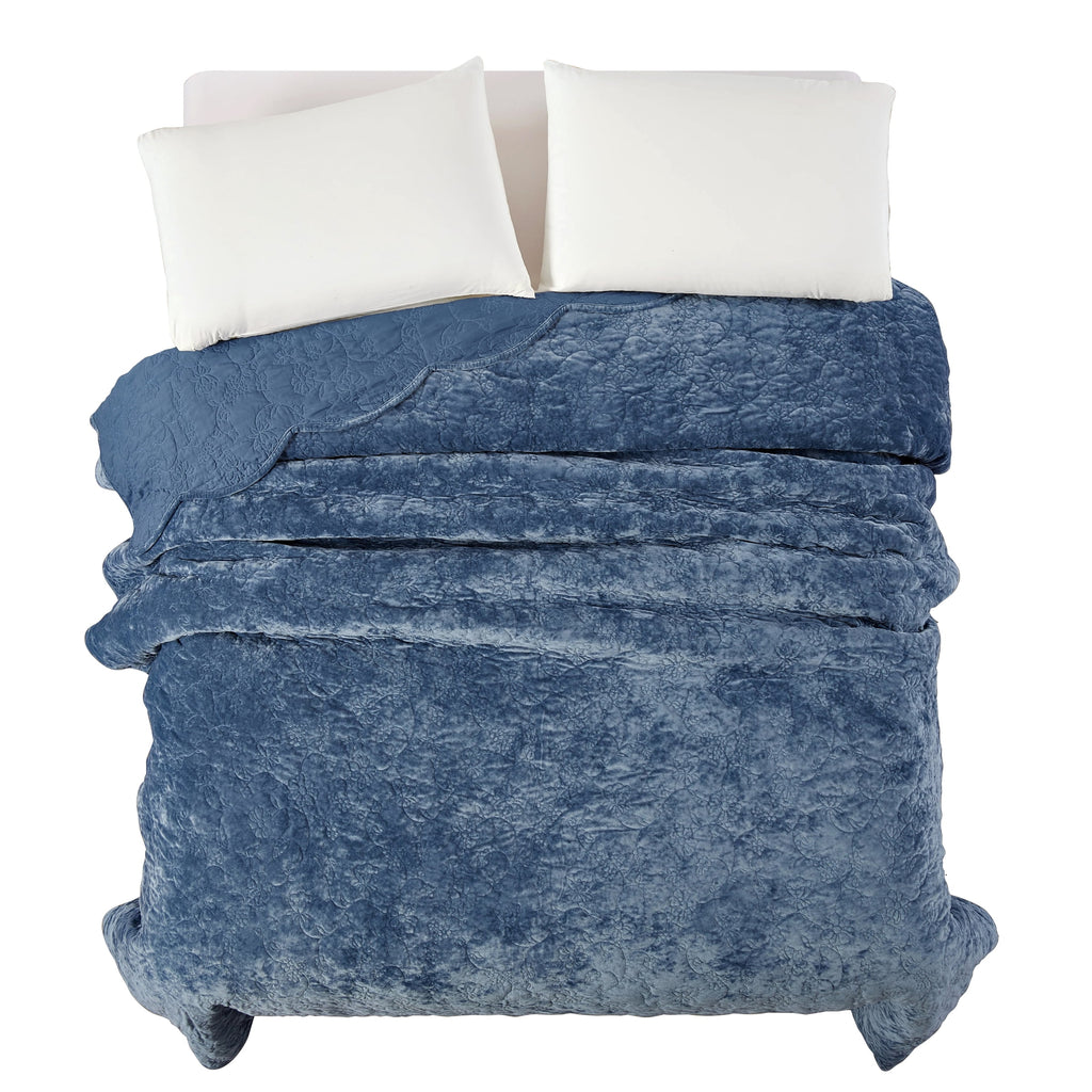 Cottage Bloom Eloise Floral Velvet Quilt, Full/Queen, Blue Dust Bedding