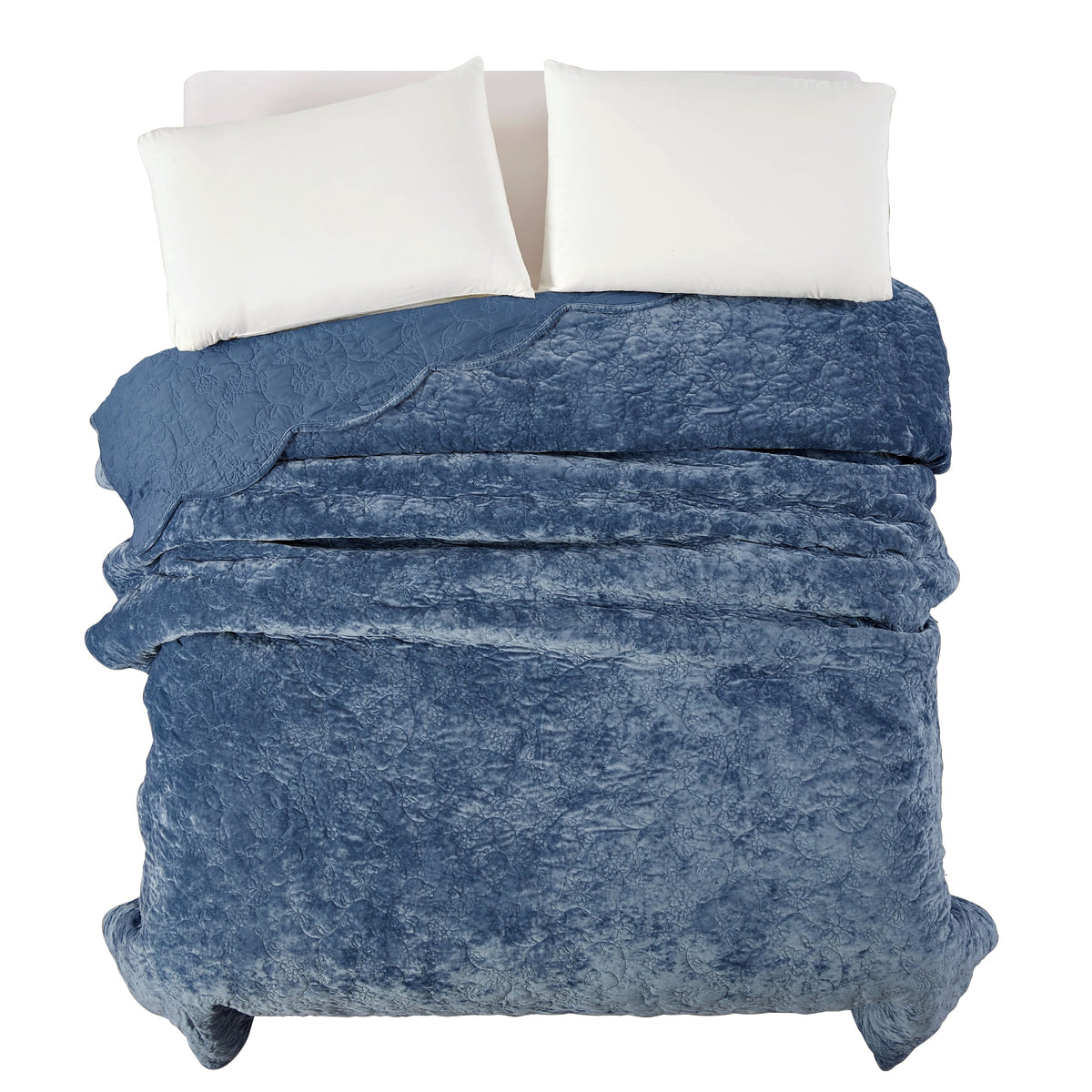 Cottage Bloom Eloise Floral Velvet Quilt, Full/Queen, Blue Dust Bedding